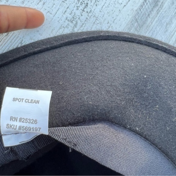 Worlds Market 100% Wool Hat Black Animal Prints - Picture 8 of 8